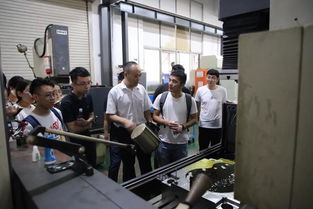 智加設計師們走進工廠