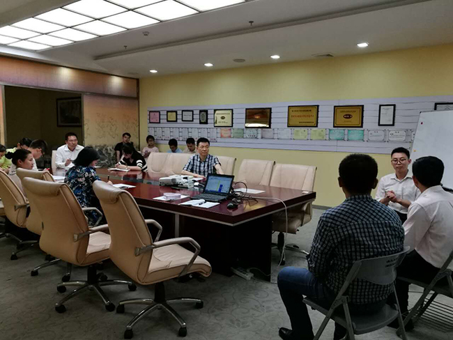 從練攤到領(lǐng)航 2017年深圳市亞泰光電技術(shù)新員工銷售與研發(fā)協(xié)同演練實(shí)錄